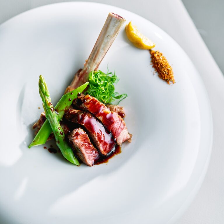 Restaurante Murakami celebra seis anos com menu de etapas harmonizadas