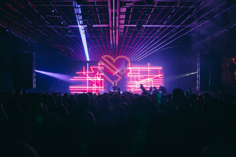 Label Heavy Love comemora 10 anos com atração internacional em São Paulo