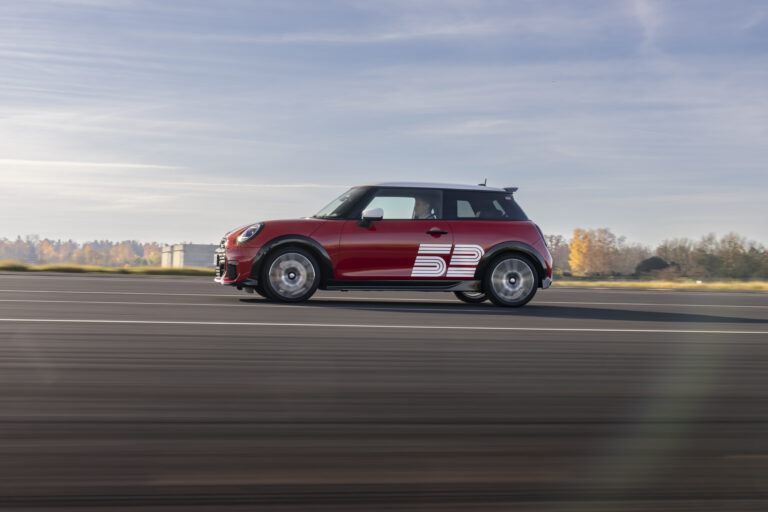 Mini 1965 Victory Edition: a herança de Monte Carlo em série limitada